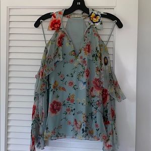 Alice and Olivia cold shoulder top